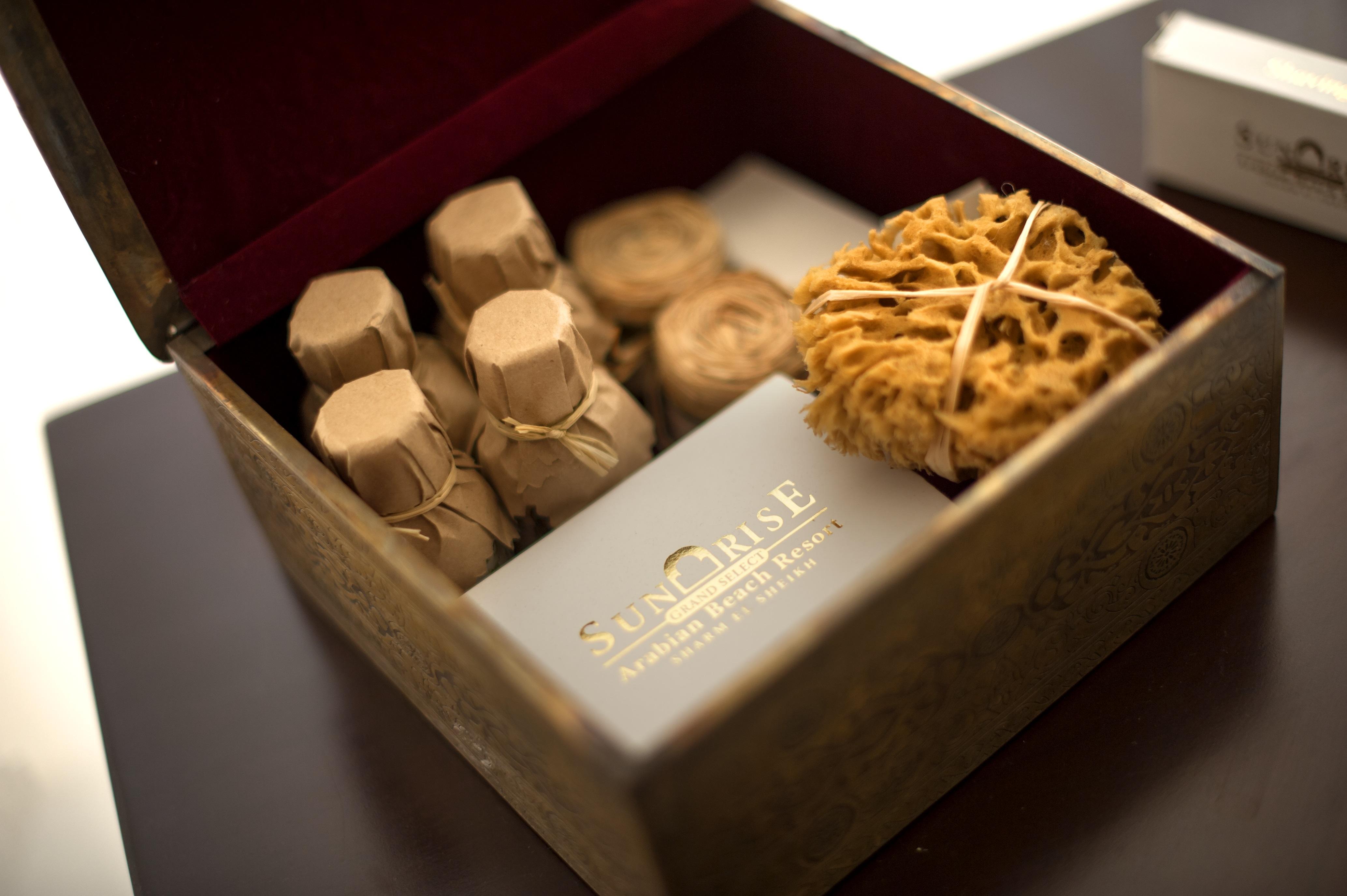 Sunrise Arabian Beach Resort Sharm El-Sheikh Exterior foto A box of soap and a sea sponge