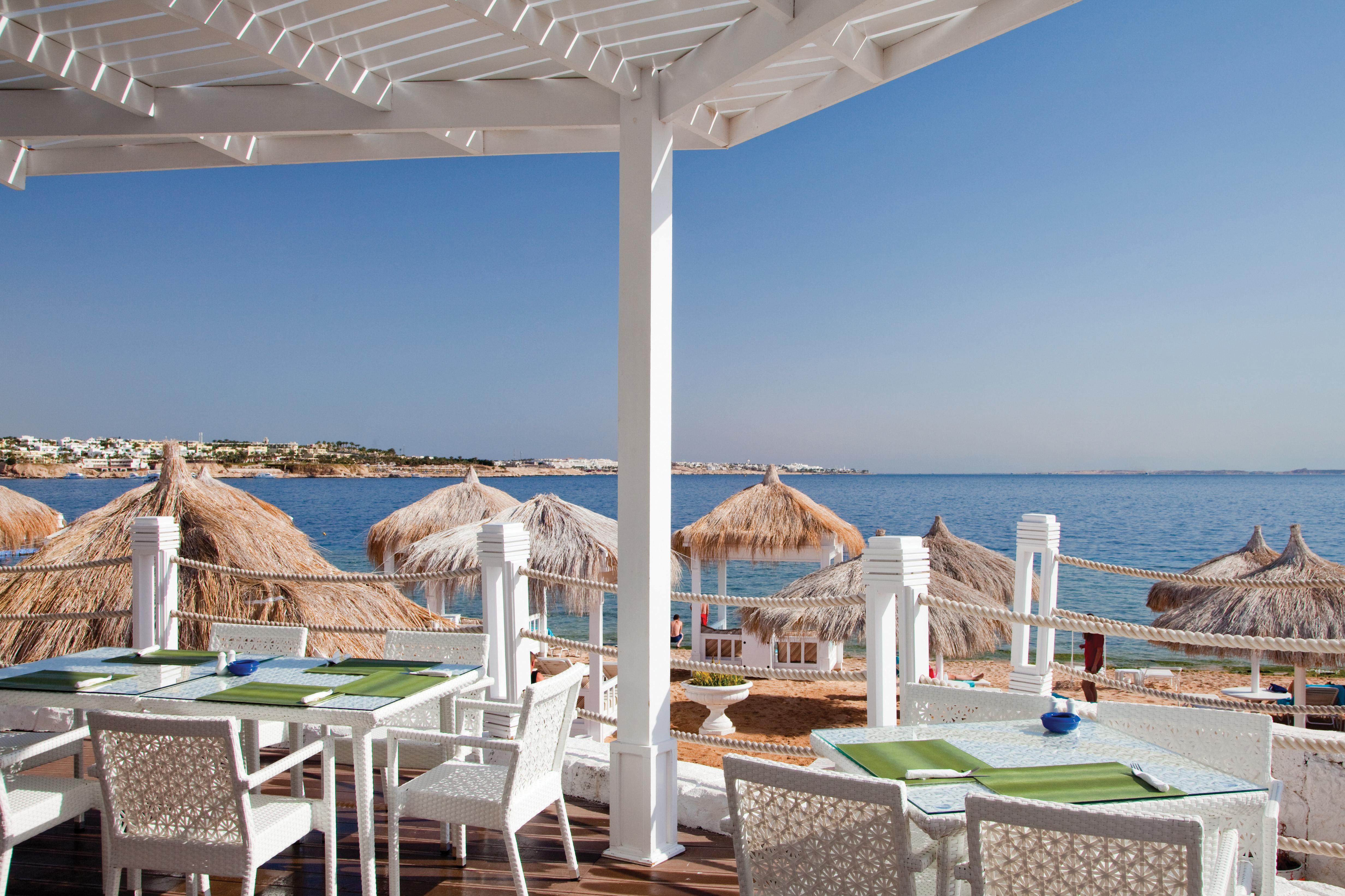 Sunrise Arabian Beach Resort Sharm El-Sheikh Exterior foto Beach bar in Crete