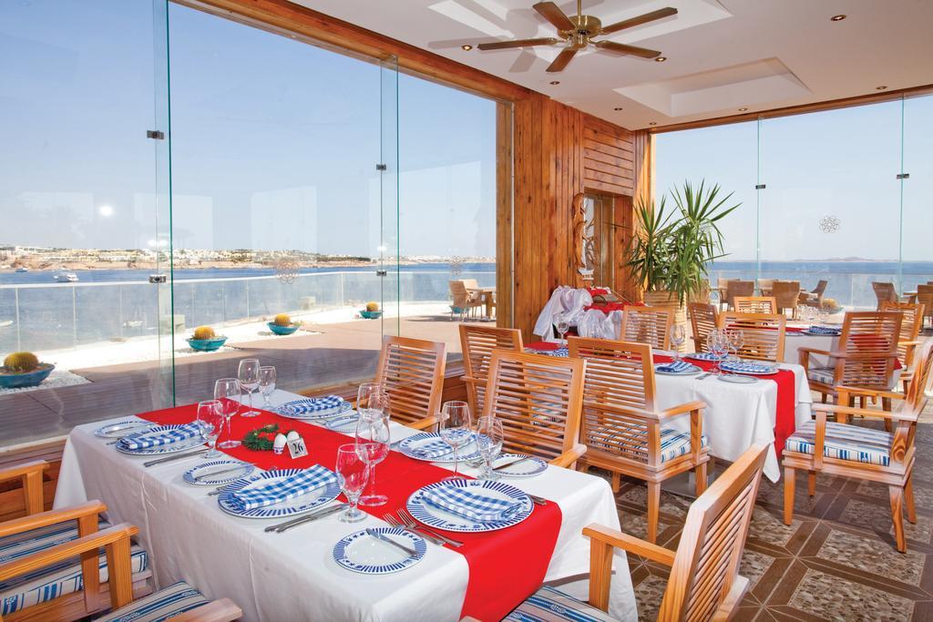 Sunrise Arabian Beach Resort Sharm El-Sheikh Exterior foto Restaurant at the Iberostar Grand Hotel