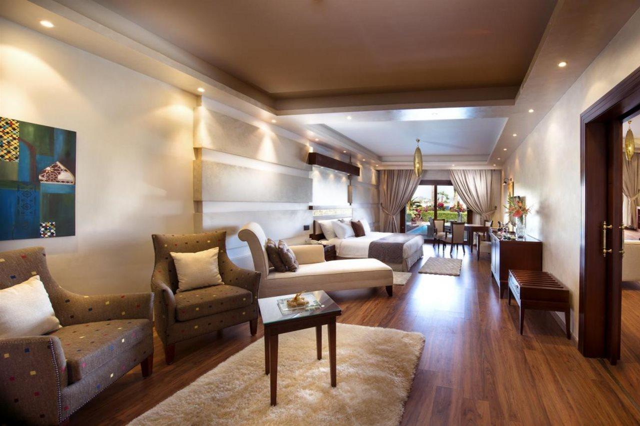 Sunrise Arabian Beach Resort Sharm El-Sheikh Exterior foto A suite at the hotel